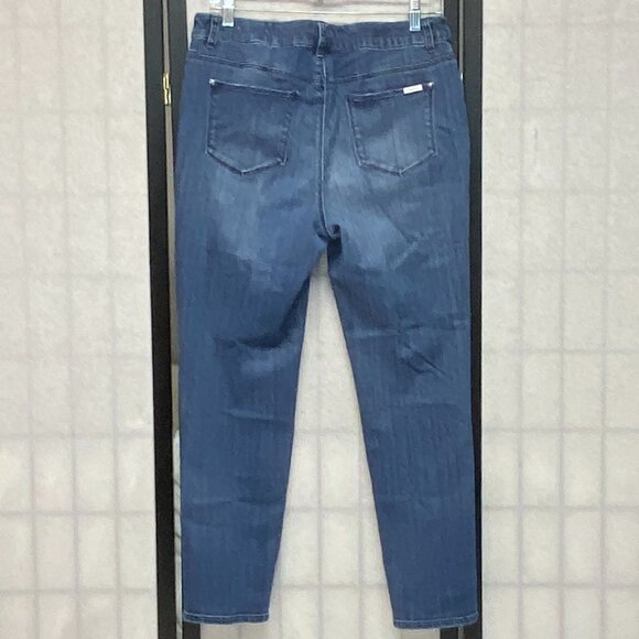 Chico’s So Slimming Girlfriend Ankle Jeans 6 Medium Wash Denim Slim Leg Hi Rise - Picture 2 of 14